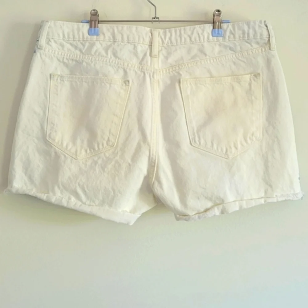 ARIZONA DENIM White‎ Blue Sky Tie-Dye High-Rise Short 17